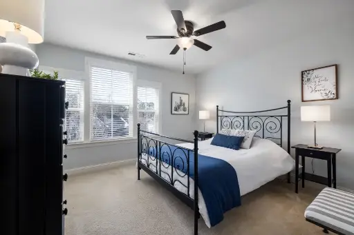 Studio Room